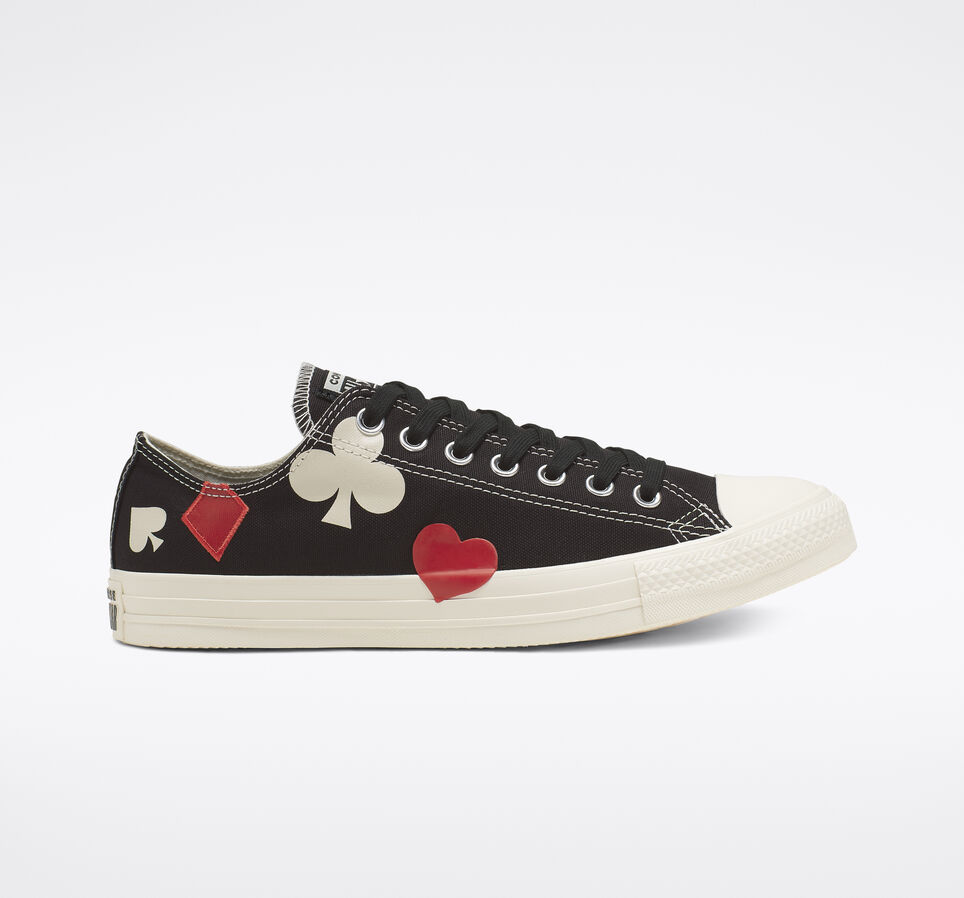 Chuck Taylor All Star Queen of Hearts Low Top
